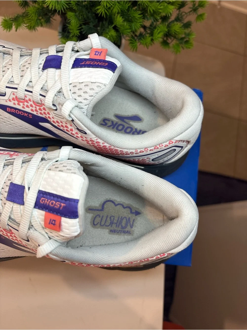 Brooks lightweight neutral